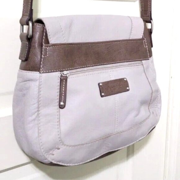 NEW Tignanello Beige Brown 100% Leather Shoulder Bag Purse Magnet Flap Adjust - Picture 13 of 13